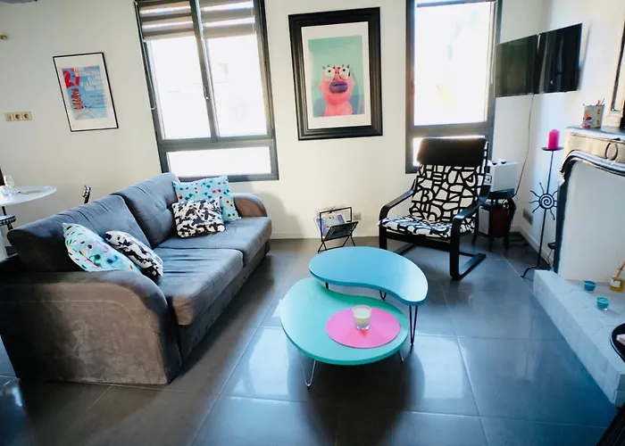 Le Perroquet Fringant, Rue Pietonne Et Quartier Historique 캉