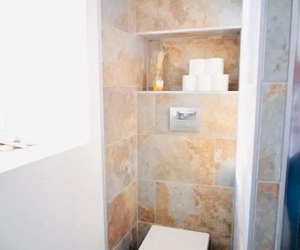 Apartment Le Perroquet Fringant, Rue Pietonne Et Quartier Historique Caen